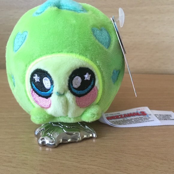 squeezamals ladybug